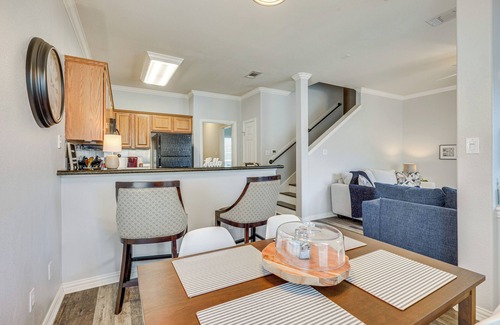 Eastmark House | Central College Station Townhome w/Community Pool
