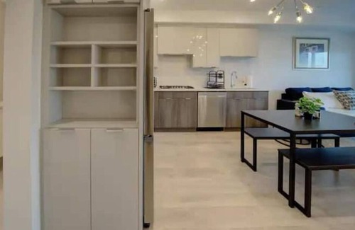 Newton Condo | Central Condo with AC and Private Balcony