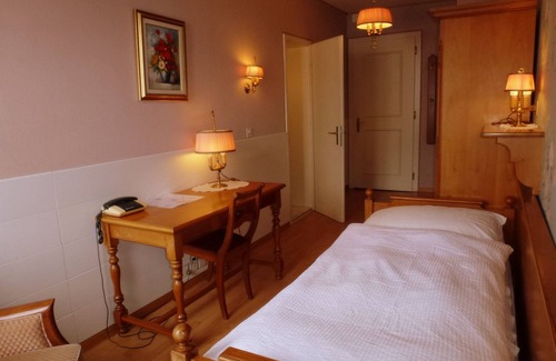 Unterseen Hotel | Central Continental Hotel