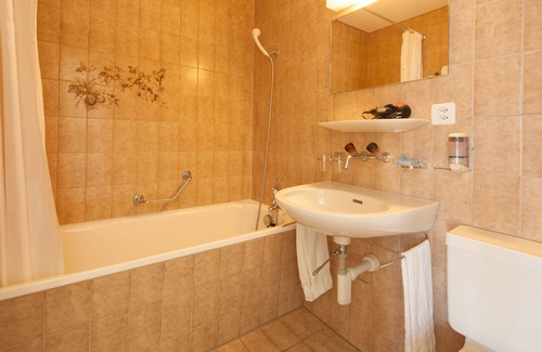 Unterseen Hotel | Central Continental Hotel