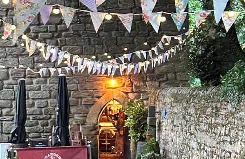 Corbridge Apartment | Central Corbridge 2 bed Apartment next to St Andrews Church and the Market Place