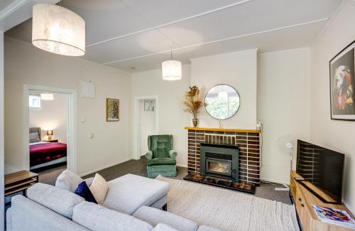 Napier House | Central Cottage - Napier Holiday Home