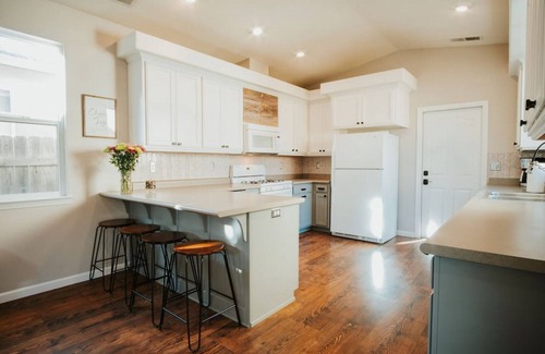 Chico House | Central Coziness - Steps from Chico's Hub
