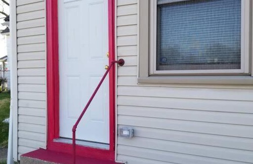 Lafayette House | Central, Cozy, Comfort & Convenience.