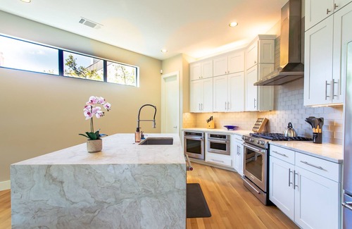 Turtle Creek House | Central Dallas-4 Bed Luxury Home
