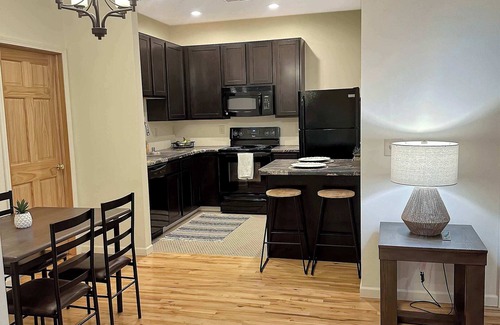 Historic Downtown La Crosse Apartment | Central Downtown Stay with flex space
