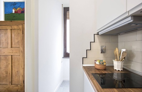 Flaminio House | Central, elegant apartment fully furnished in a stately building.