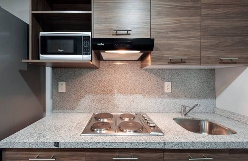 Colonia Cuauhtemoc Apartment | Central & Equipped Apartment Steps from Reforma