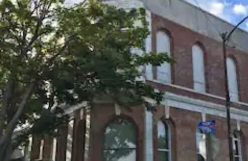 El Paso Apartment | Central Estate in Historic Downtown El Paso, Illinois