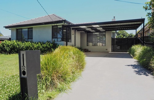 Forest Hill Villa | Central Forest Hill 3BR2BA House+Parking