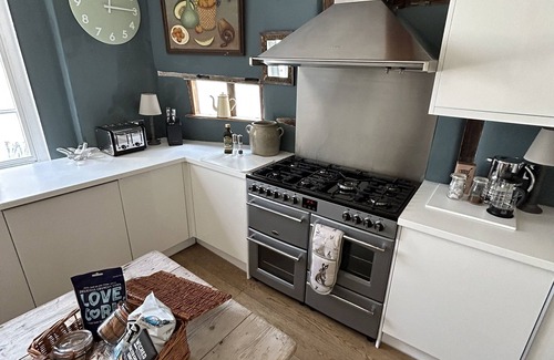 Henley-on-Thames House | Central Henley House With Parking