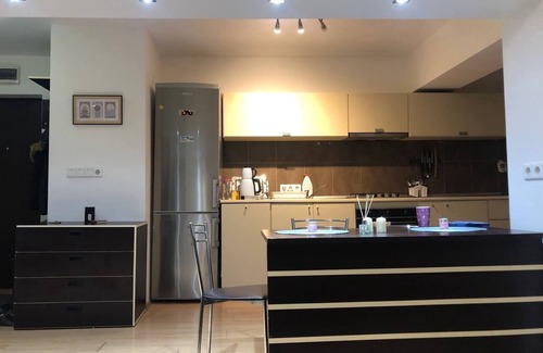 Resita Apartment | Central Hill 2-bedroom apartment in awesome Reșița with WiFi, AC