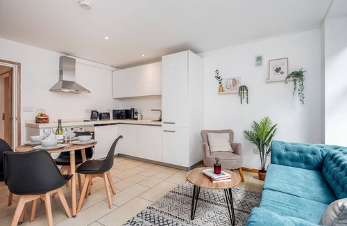 Farringdon Apartment | Central Holborn, lovely and bright apartment for 4, Air-Con