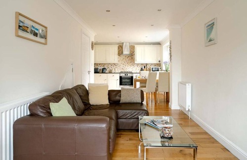 Chysauster House | Central Home Near The Sea and Town with 2 Bedrooms