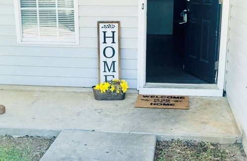 Greensboro House | Central Hostel