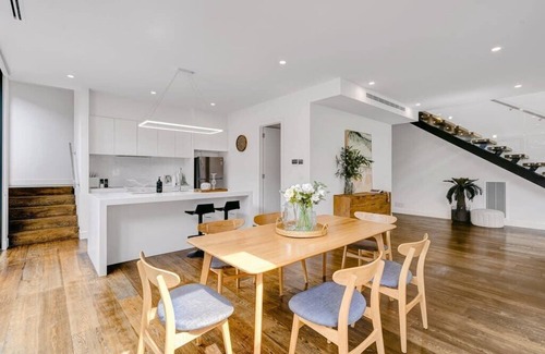 Camberwell House | Central House located in the heart of Camberwell*
