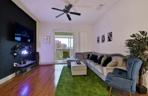 Astrodome Apartment | Central Houston Stay - Walk to NRG Stadium, Relax by the Pool, and More!