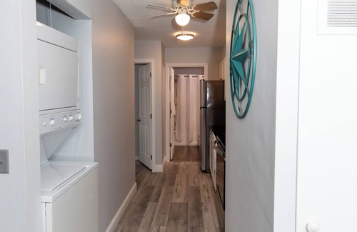 Huron Apartment | Central Huron Modern Apartment
