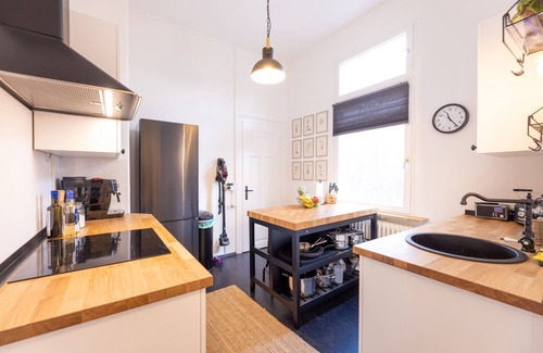 Coburg Apartment | Central in Coburg: Exclusive city apartment - ideal for groups