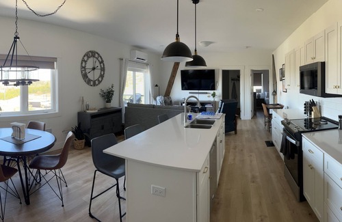 Hunter River Condo | Central Island location close to Confederation Trail, golf and many attractions.