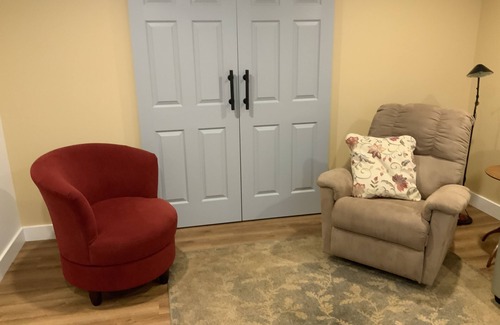 Stratford Apartment | Central island location minutes to Charlottetown