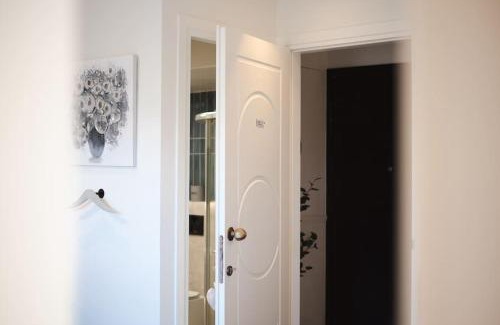 Kifisia Apartment | Central Kifissia BLέ & ÁPPεROL Malomar Homing