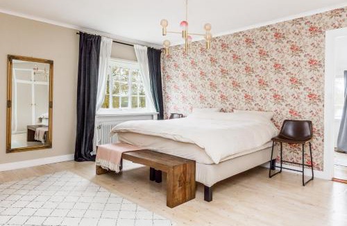 Hagfors Municipality Villa | Central Lakefront Retreat