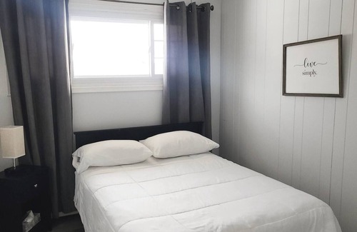 Algoma District House | Central Location- Modern Main level 3BRD Home