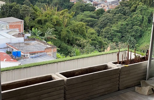Pereira Apartment | Central location, close to mall, restaurants, bars, markets & safe location.