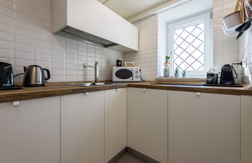 Pozzuoli Apartment | Central location, design and comfort. On the harbor, near station for Naples.