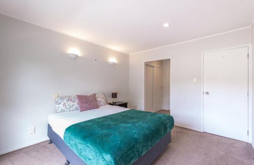 Remuera House | Central Location Spacious Comfortable House