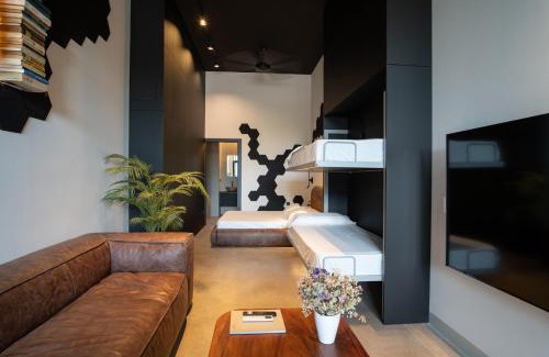 Les Tendetes Apartment | Central loft 60 m2 ideal for small families