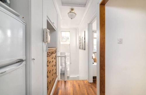 St. Johns Wood Apartment | Central London NW8 1 Bedroom Large By Regents Park
