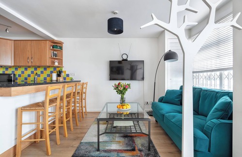 Bryanston and Dorset Square House | | Central London TownHouse on Quiet Mews |