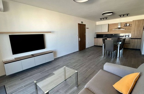 San Gwann Apartment | ★ Central LUX Apartment ★ w/POOL & 20m² terrace ➞