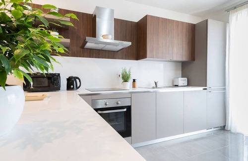 Birkirkara Apartment | ★ Central LUX Maisonette w/HEATED POOL & patio ⮕