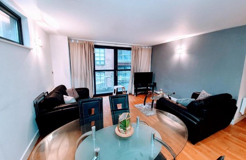New Islington Apartment | Central Manchester Stylish 2Bed - Albion Works