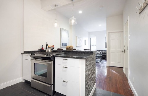 Kips Bay Apartment | Central Manhattan, New, 3 Bedroom/2 Bathroom in a Great Building