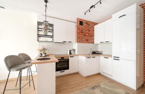 Baluty Apartment | Central Manufaktura Apartment - Parking, Balcony - by Rentujemy