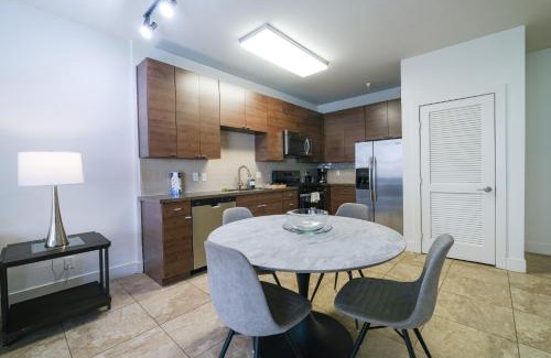 Marina del Rey Hotel | Central Marina Del Rey Apartments