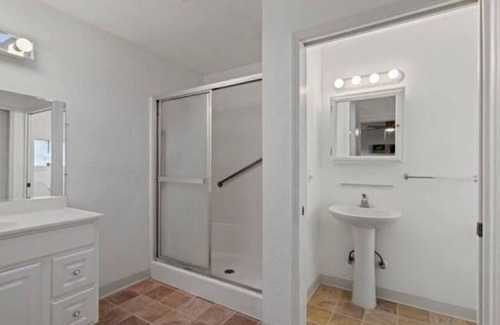 Modesto House | Central Modesto - 3bed2bath+sofabed