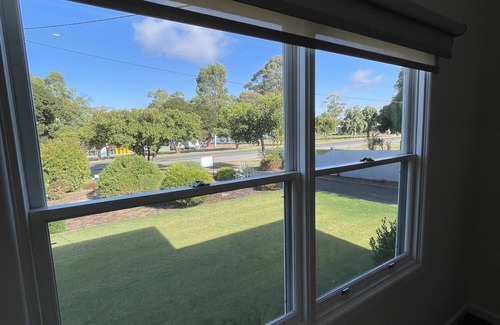 Murtoa House | Central Murtoa Home with Lake view, family friendly.