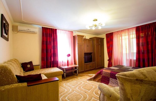 Kherson Apartment | Central Park Apartment in the City Center