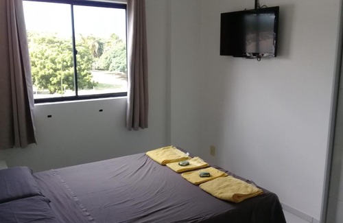 Neopolis Apartment | central park