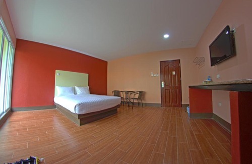 Sing Buri Hotel | Central Park Hotel