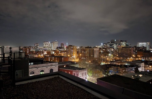 Milton Park Condo | Central Penthouse, 1Bedrooms and Den 4 guests, close by metro St-Laurent