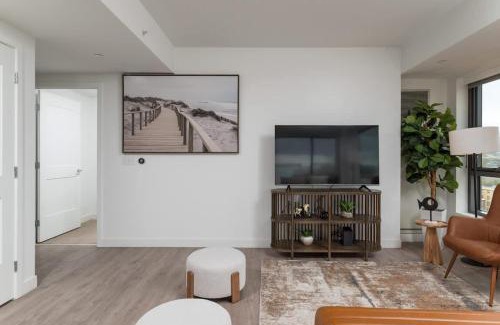 Central Square Apartment | Central Penthouse Harvard MIT Spacious Gym & Work