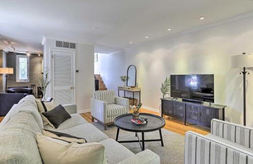 Washington Square West House | Central Philly Townhome with Patio and City Views!