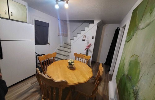 Edmundston Apartment | Central place, next to highway, smart tv+netflix+prime+wifi