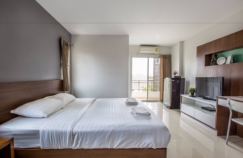 Chonburi Hotel | Central place serviced apartment 1